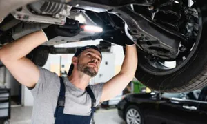 addetto che controlla l'asse per la convergenza